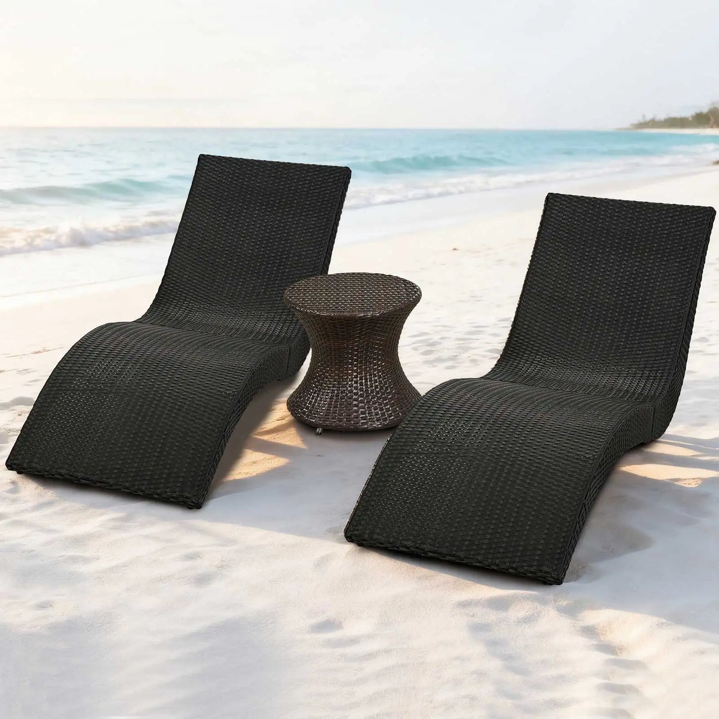 Outdoor Rattan Chaise Lounge