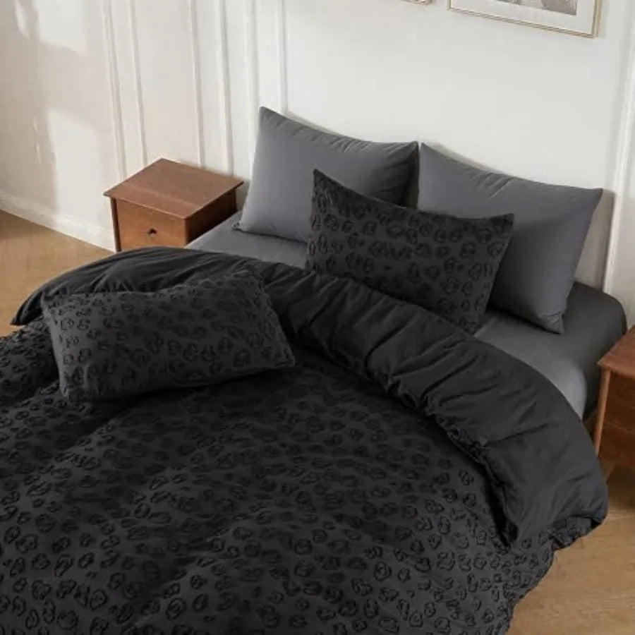 Queen Size, Soft Microfiber Duvet Cover with Button Closure and 2 Pillowcases