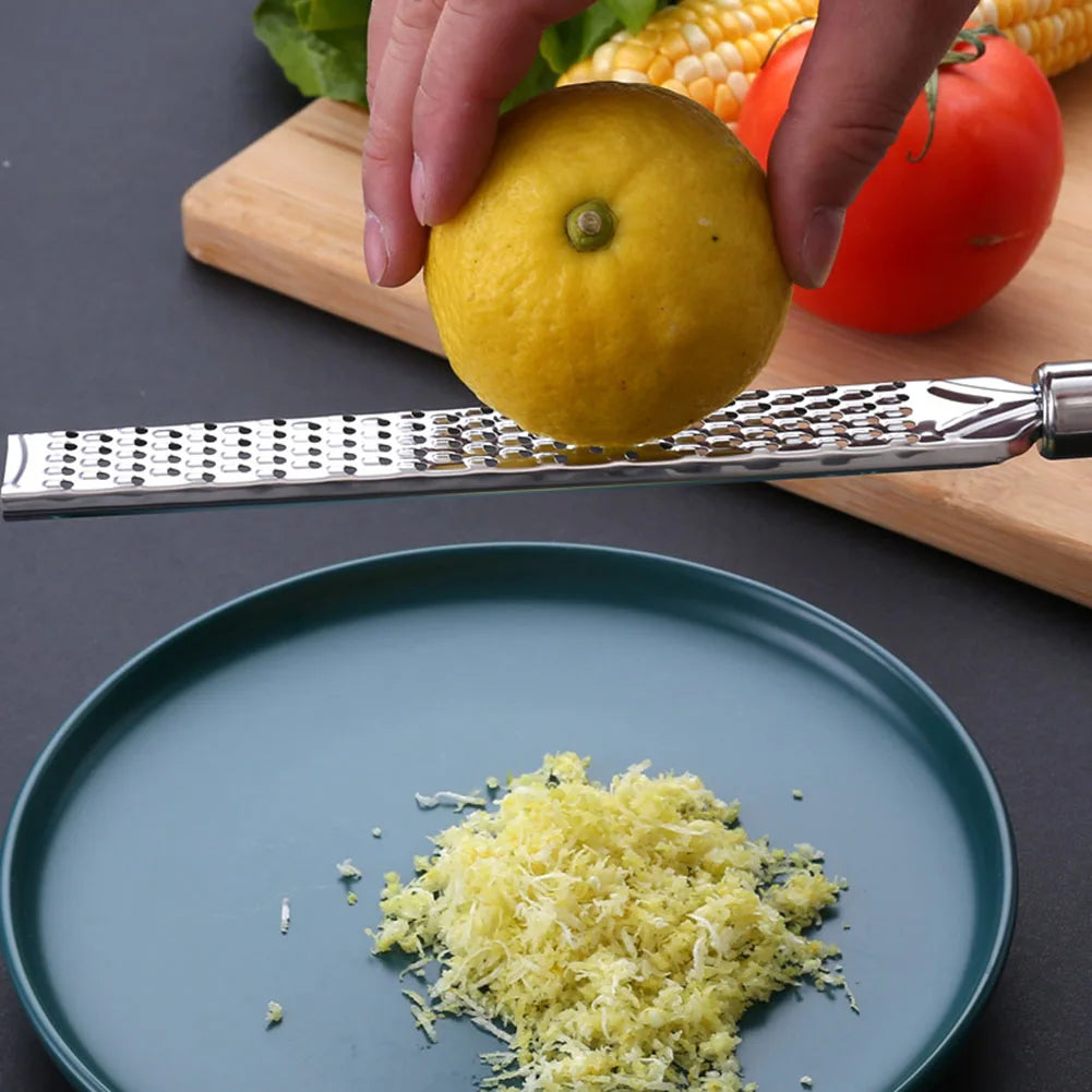 Stainless Kitchen Grater For Citrus, Ginger, Garlic, Chocolate & Cheese