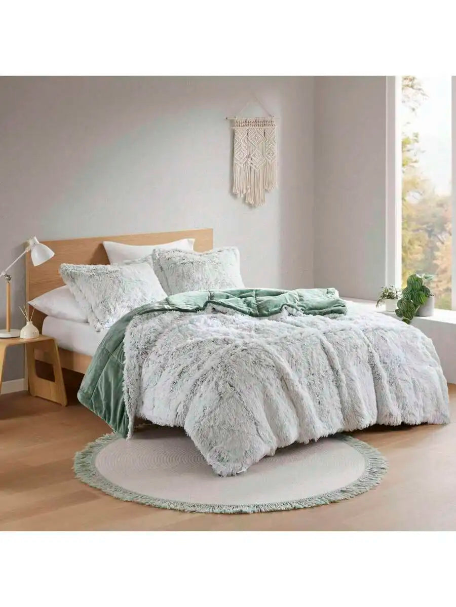 Ultra Soft Faux Fur 2/3-Piece Comforter with Matching Sham